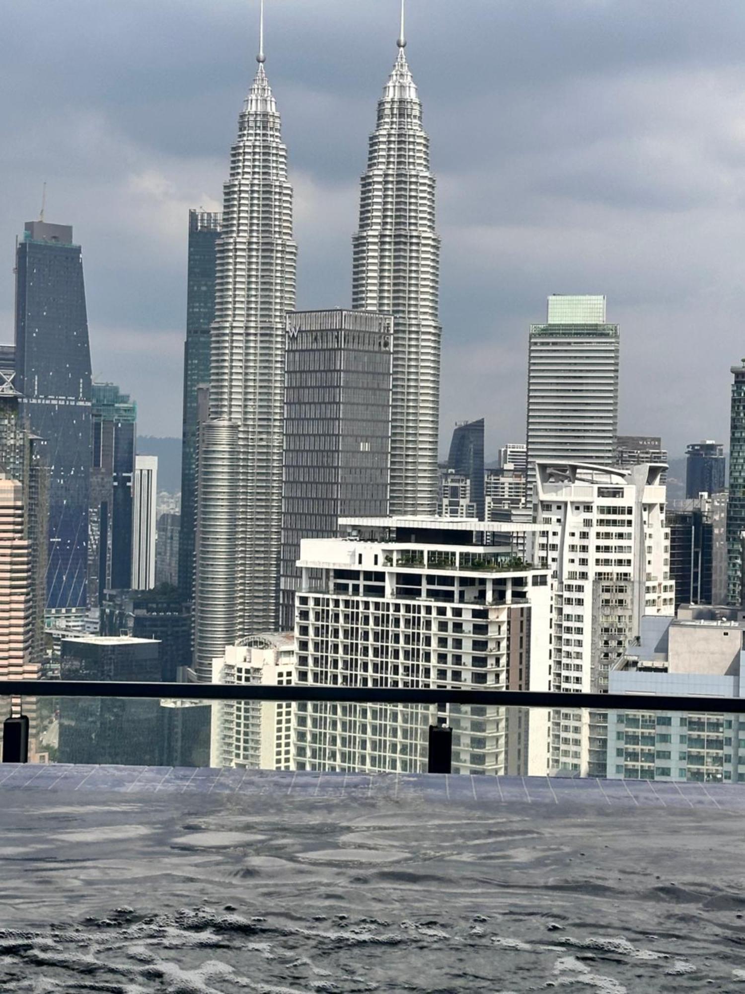 The Luxe Infinitum Klcc By Kl Malaysia Apartment Kuala Lumpur Exterior foto