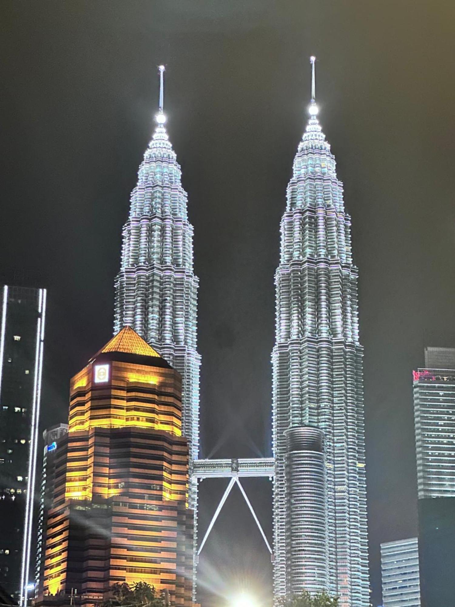 The Luxe Infinitum Klcc By Kl Malaysia Apartment Kuala Lumpur Exterior foto