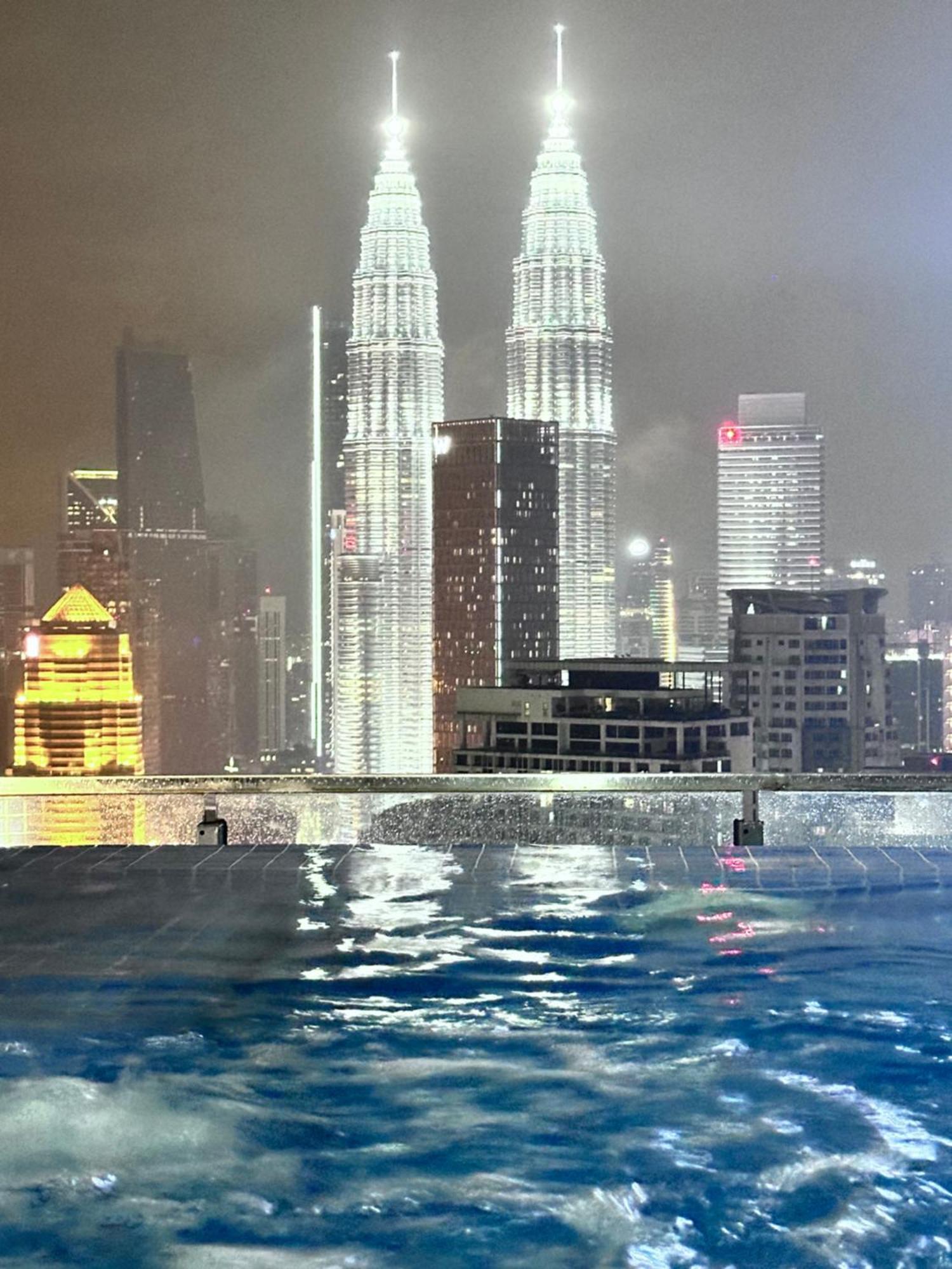 The Luxe Infinitum Klcc By Kl Malaysia Apartment Kuala Lumpur Exterior foto